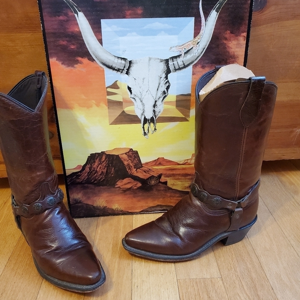 🧿 LOVED UP CONCHA BOOTS - Picture 5 of 14